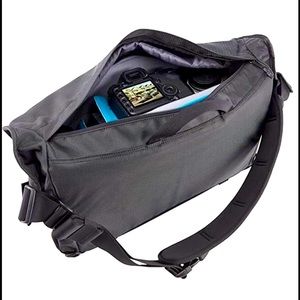 Thule Waterproof Travel Bag